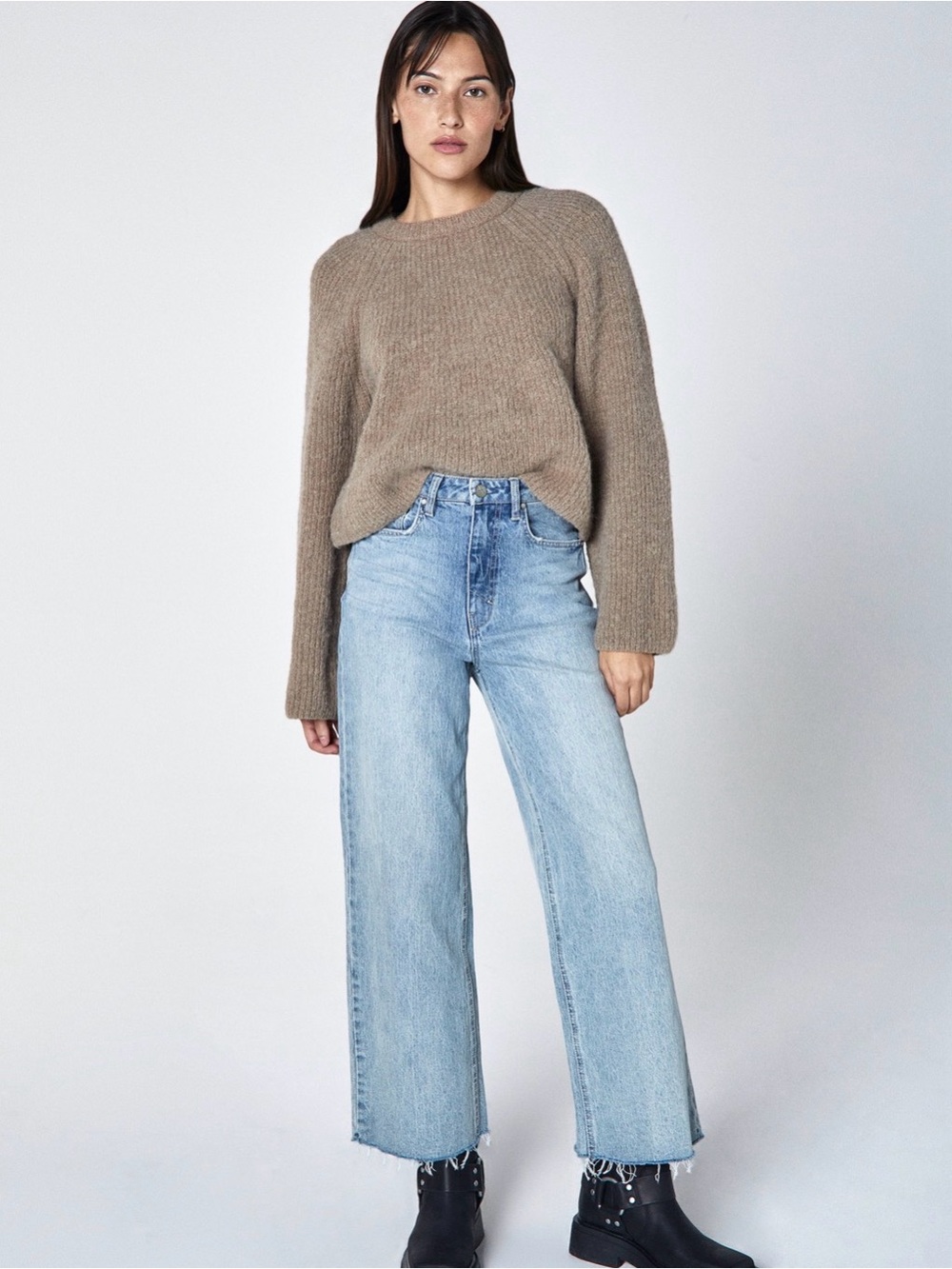 Unpublished Noemi High-Rise Cropped Wide Leg Jeans distressed hem size 26